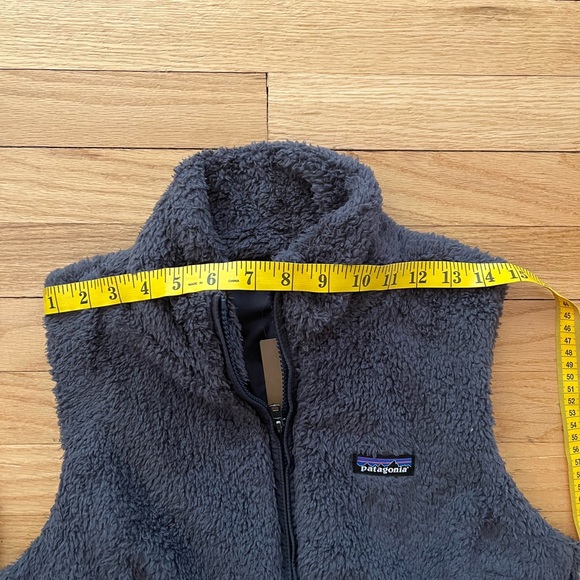 Patagonia. Los Gatos vest. Size M. Perfect condition. New with tags. - Picture 4 of 8